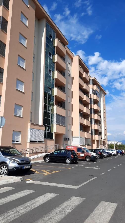 Апартаменты Apartman Seka Подгорица Экстерьер фото